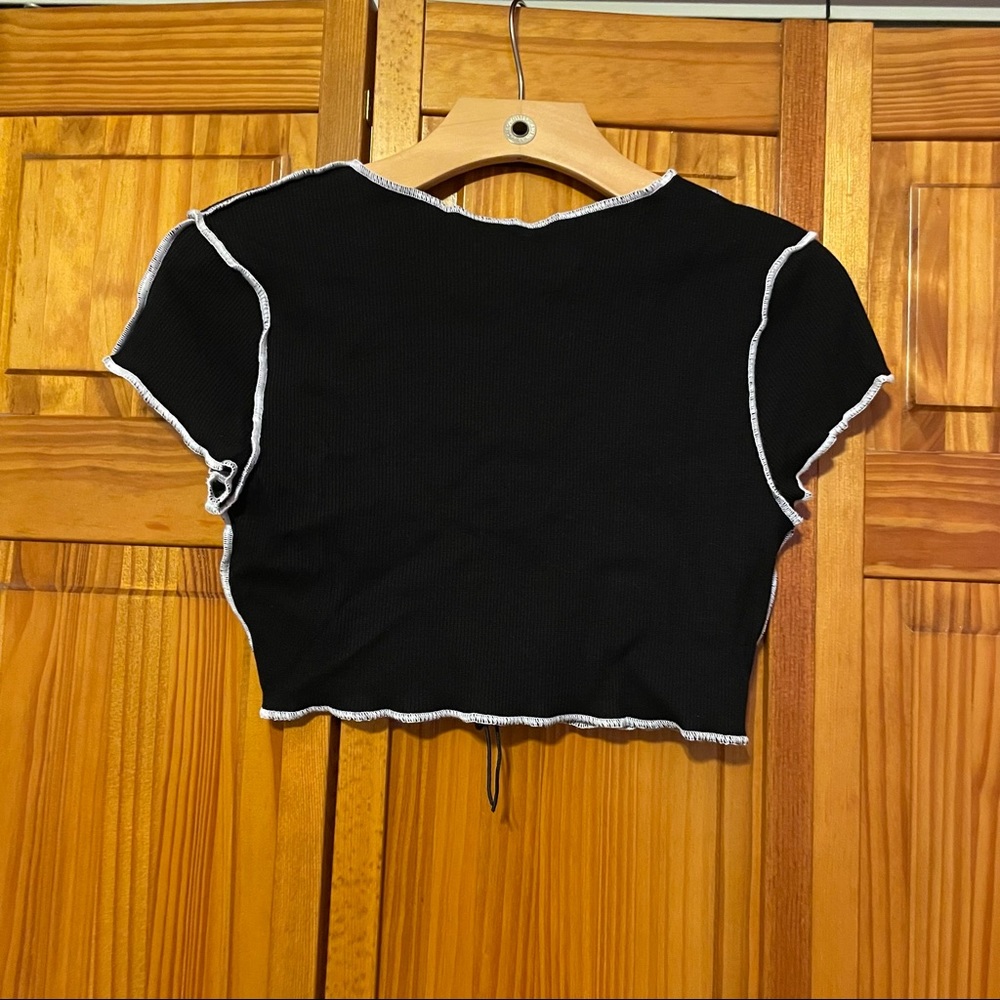 H&M Top - Picture 2 of 3